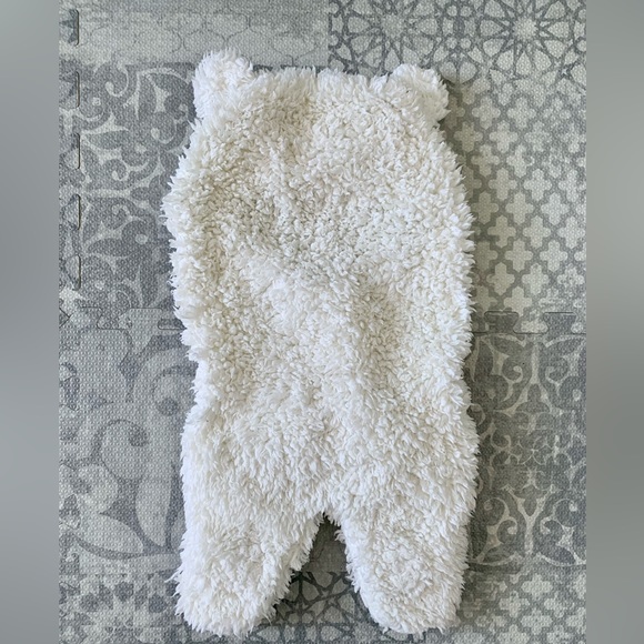 Newborn bear hooded swaddle blanket - Picture 3 of 8